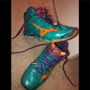 Mizuno Volleyball shoes